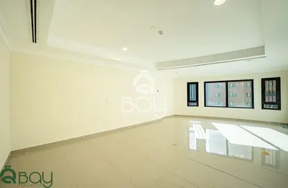 Apartment - 1 Bedroom - 2 Bathrooms for rent in Tower 27 - Porto Arabia - The Pearl Island - Doha