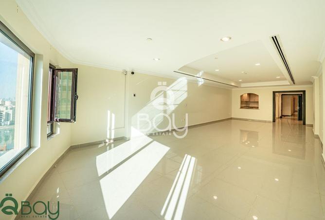 1004698 - Property Main Image