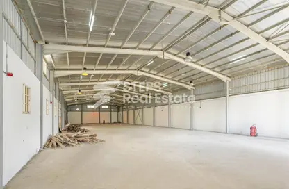Warehouse - Studio - 1 Bathroom for rent in Industrial Area 4 - Industrial Area - Industrial Area - Doha
