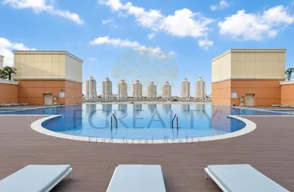 Townhouse - 1 Bedroom - 2 Bathrooms for sale in Viva West - Viva Bahriyah - The Pearl Island - Doha