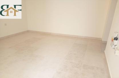 Apartment - 2 Bedrooms - 1 Bathroom for rent in Al Mansoura - Al Mansoura - Doha