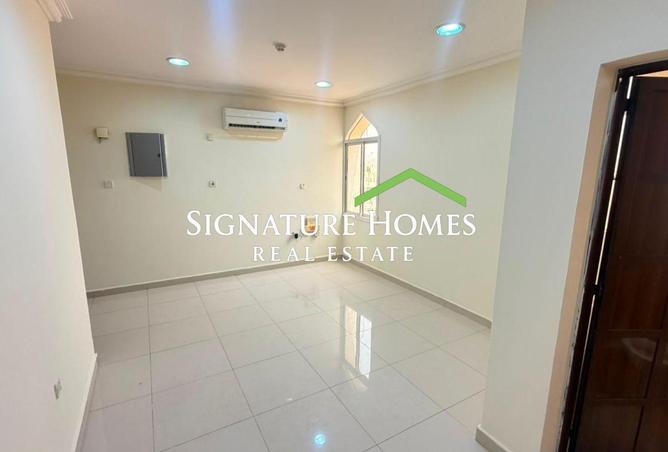 61225394 - Property Main Image