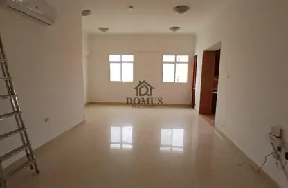 Apartment - 2 Bedrooms - 3 Bathrooms for rent in Al Nasr Street - Al Nasr - Doha