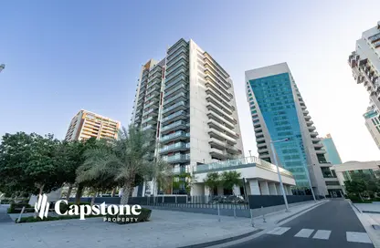 Apartment - 2 Bedrooms - 3 Bathrooms for sale in Marina Tower 12 - Marina District - Lusail