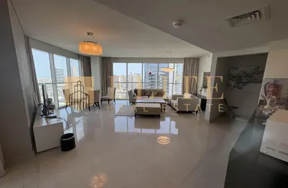 Apartment - 1 Bedroom - 2 Bathrooms for sale in Lusail Marina Heights - Marina District - Lusail
