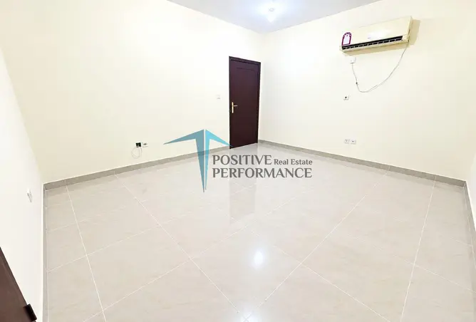 63863449 - Property Image 2