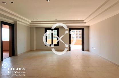 Apartment - 3 Bedrooms - 5 Bathrooms for rent in West Porto Drive - Porto Arabia - The Pearl Island - Doha