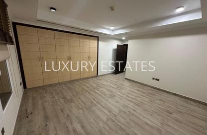 Apartment - 2 Bedrooms - 3 Bathrooms for rent in West Porto Drive - Porto Arabia - The Pearl Island - Doha Apartment - 2 Bedrooms - 3 Bathrooms for rent in West Porto Drive - Porto Arabia - The Pearl Island - Doha