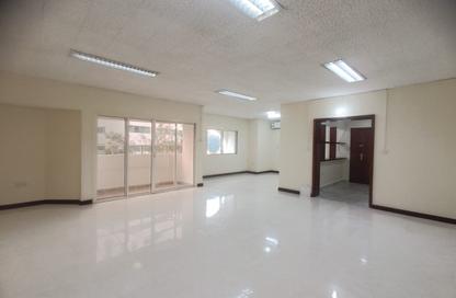 Apartment - 3 Bedrooms - 3 Bathrooms for rent in Al Mansoura - Al Mansoura - Doha Apartment - 3 Bedrooms - 3 Bathrooms for rent in Al Mansoura - Al Mansoura - Doha