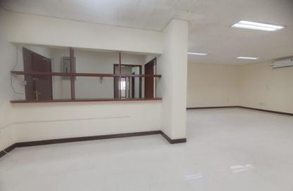 Apartment - 3 Bedrooms - 3 Bathrooms for rent in Al Mansoura - Al Mansoura - Doha Apartment - 3 Bedrooms - 3 Bathrooms for rent in Al Mansoura - Al Mansoura - Doha