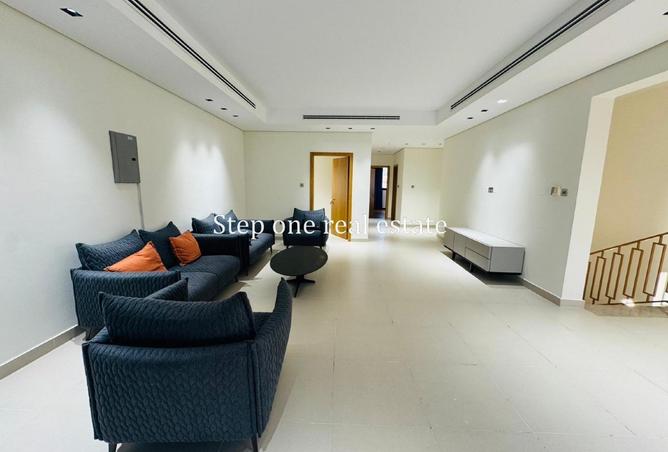 54637291 - Property Image 2