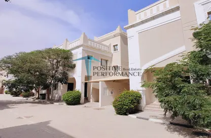 فيلا - 6 غرف نوم - 5 حمامات للايجار في أم صلال محمد - مدينة أم صلال - الدوحة