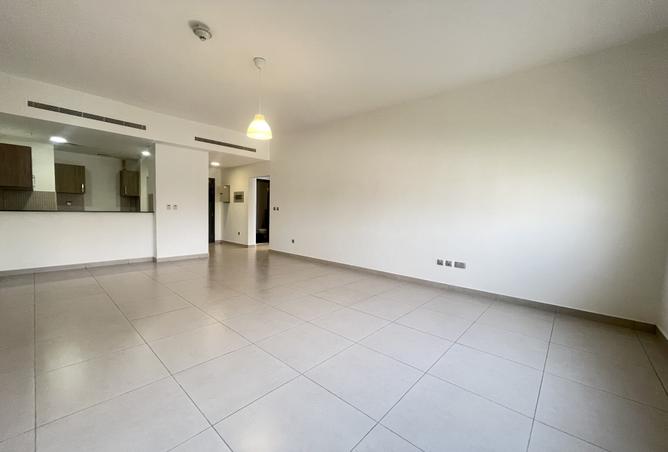 1004918 - Property Image 3