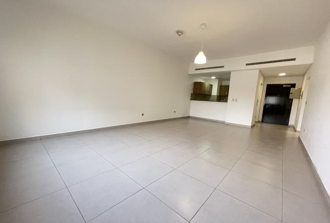 1004918 - Property Image 2