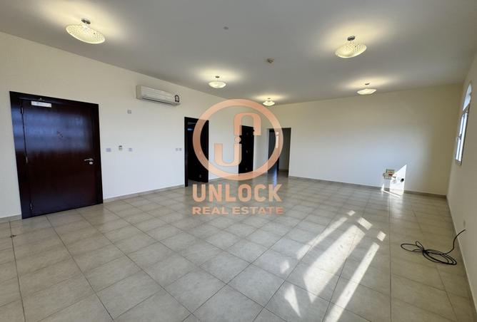 53521257 - صورة العقار 2