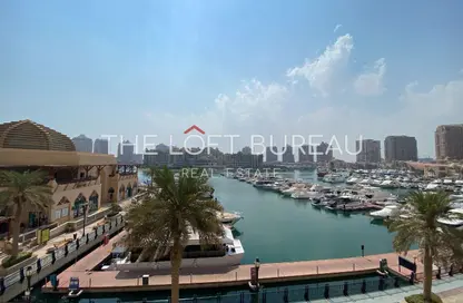 تاون هاوس - 2 غرف نوم - 3 حمامات للايجار في طريق بورتو الغربي - بورتو أرابيا - جزيرة اللؤلؤة - الدوحة