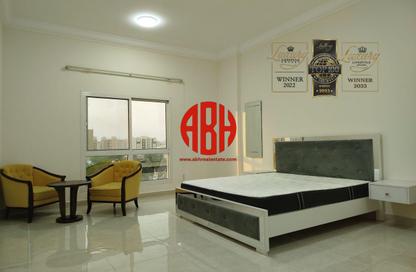 Apartment - 2 Bedrooms - 2 Bathrooms for rent in Al Sadd Road - Al Sadd - Doha