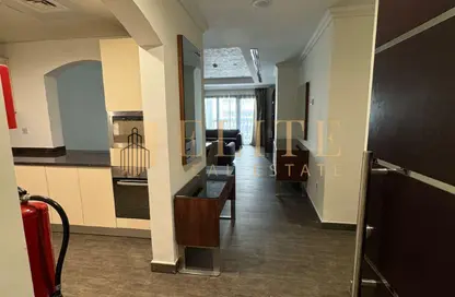 Apartment - 1 Bedroom - 2 Bathrooms for rent in West Porto Drive - Porto Arabia - The Pearl Island - Doha