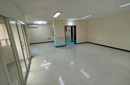 Apartment - 3 Bedrooms - 3 Bathrooms for rent in Al Mansoura - Al Mansoura - Doha Apartment - 3 Bedrooms - 3 Bathrooms for rent in Al Mansoura - Al Mansoura - Doha