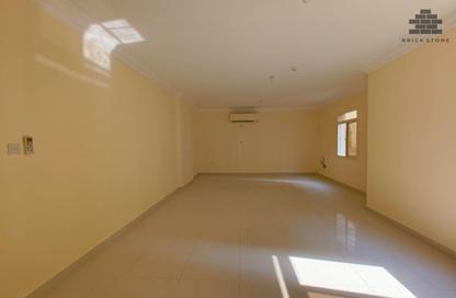 Apartment - 3 Bedrooms - 3 Bathrooms for rent in Al Sadd Road - Al Sadd - Doha Apartment - 3 Bedrooms - 3 Bathrooms for rent in Al Sadd Road - Al Sadd - Doha