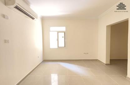 Apartment - 3 Bedrooms - 3 Bathrooms for rent in Al Sadd Road - Al Sadd - Doha Apartment - 3 Bedrooms - 3 Bathrooms for rent in Al Sadd Road - Al Sadd - Doha