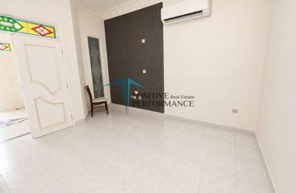 Apartment - 1 Bedroom - 1 Bathroom for rent in Al Dafna - Al Dafna - Doha