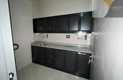 Office Space - Studio - 2 Bathrooms for rent in Bin Omran 46 - Fereej Bin Omran - Doha