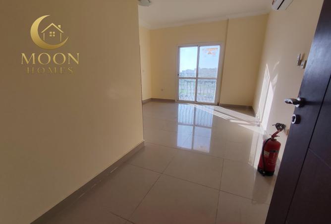 53143600 - Property Image 3