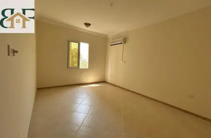 شقة - 3 غرف نوم - 2 حمامات للايجار في منتزه 7 - المنتزه - الدوحة
