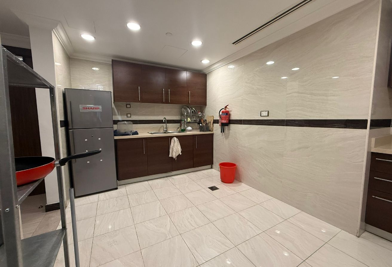 High Floor 2BHK | Partial Sea & Marina Views Porto thumbnail 6