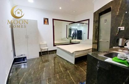 Apartment - Studio - 1 Bathroom for rent in Umm Ghuwailina 4 - Umm Ghuwailina - Doha