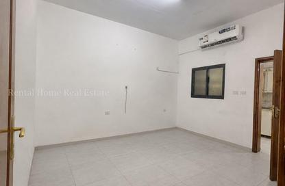 Apartment - Studio - 1 for rent in Fereej Bin Omran - Doha