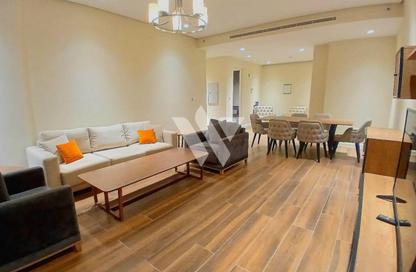 Apartment - 3 Bedrooms - 4 Bathrooms for rent in Floresta Gardens - Floresta Gardens - The Pearl Island - Doha
