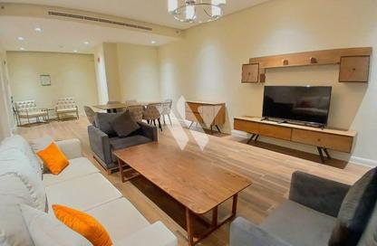 Apartment - 3 Bedrooms - 4 Bathrooms for rent in Floresta Gardens - Floresta Gardens - The Pearl Island - Doha