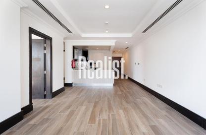 Apartment - 2 Bedrooms - 3 Bathrooms for rent in Viva East - Viva Bahriyah - The Pearl Island - Doha