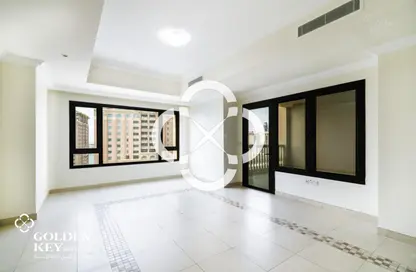 Apartment - 1 Bedroom - 2 Bathrooms for rent in West Porto Drive - Porto Arabia - The Pearl Island - Doha