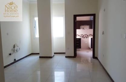 Apartment - 2 Bedrooms - 2 Bathrooms for rent in Fereej Bin Mahmoud - Doha