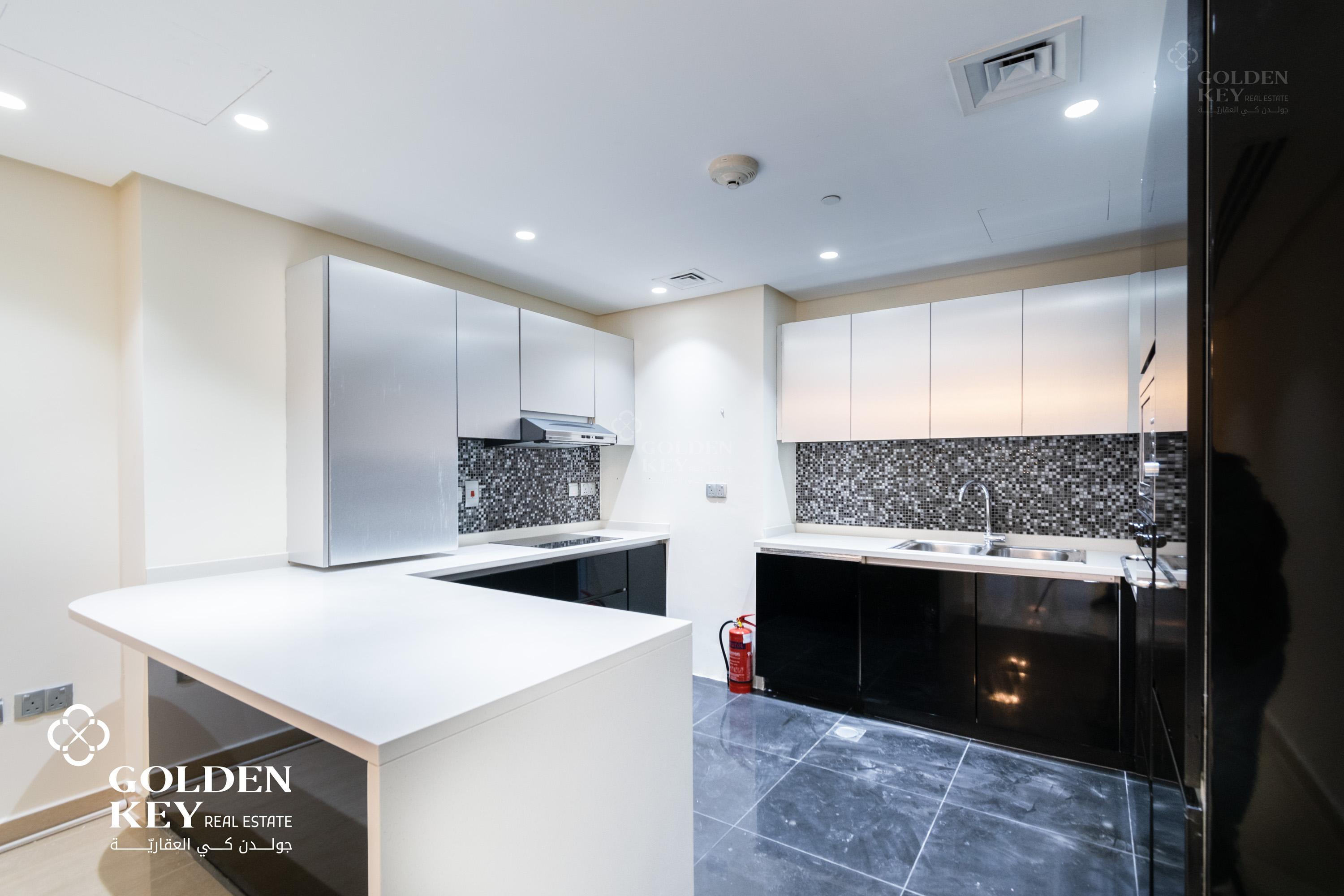 Bills included | SF 2BR with Balcony| Beach Access