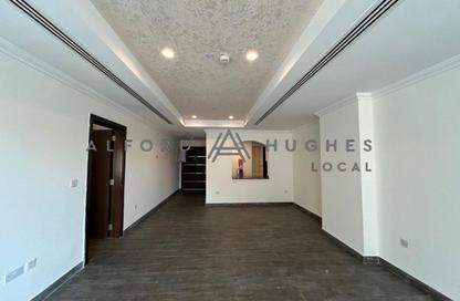 Apartment - 1 Bedroom - 2 Bathrooms for rent in West Porto Drive - Porto Arabia - The Pearl Island - Doha