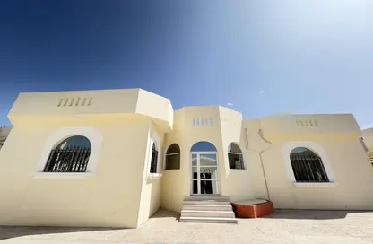 Apartment - Studio - 1 Bathroom for rent in Al Thumama - Al Thumama - Doha