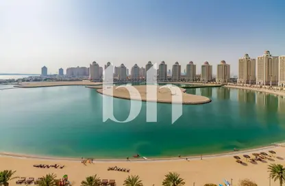 Apartment - 2 Bedrooms - 3 Bathrooms for rent in Viva West - Viva Bahriyah - The Pearl Island - Doha