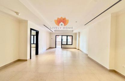 Apartment - 1 Bedroom - 2 Bathrooms for rent in East Porto Drive - Porto Arabia - The Pearl Island - Doha