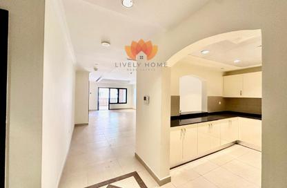 Apartment - 1 Bedroom - 2 Bathrooms for rent in East Porto Drive - Porto Arabia - The Pearl Island - Doha
