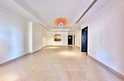 Apartment - 1 Bedroom - 2 Bathrooms for rent in East Porto Drive - Porto Arabia - The Pearl Island - Doha