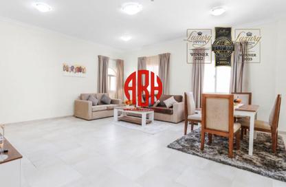 Apartment - 2 Bedrooms - 3 Bathrooms for rent in Al Nasr Street - Al Nasr - Doha