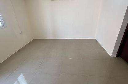 Apartment - Studio - 1 Bathroom for rent in Al Sadd - Doha