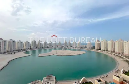 Penthouse - 4 Bedrooms - 6 Bathrooms for rent in Viva East - Viva Bahriyah - The Pearl Island - Doha