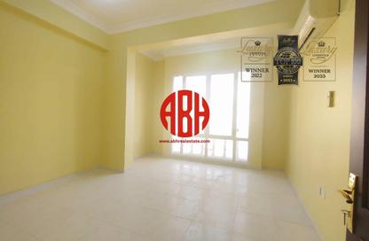 Apartment - 3 Bedrooms - 4 Bathrooms for rent in Al Mansoura - Al Mansoura - Doha