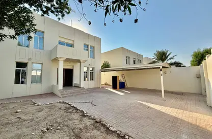 Villa - 4 Bedrooms - 5 Bathrooms for rent in Al Maamoura - Al Maamoura - Doha