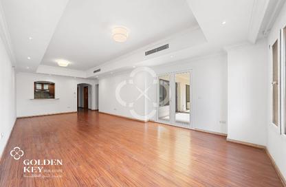 Apartment - 2 - 3 for sale in West Porto Drive - Porto Arabia - The Pearl Island - Doha